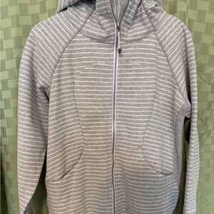 Lulu Lemon Women’s Sweatshirt with hood